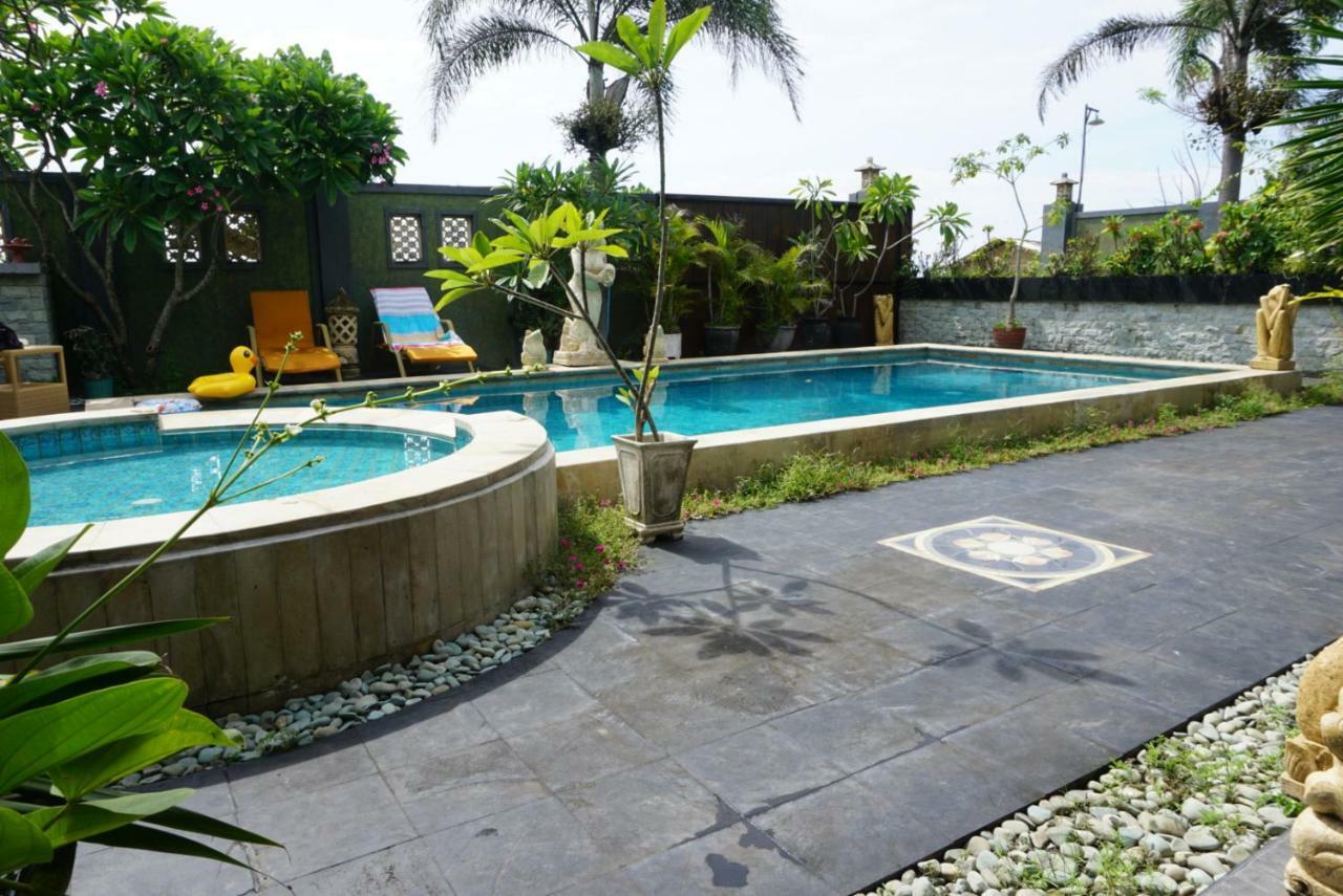 Villa Kenanga In Meninting By The Beach Mataram Eksteriør billede