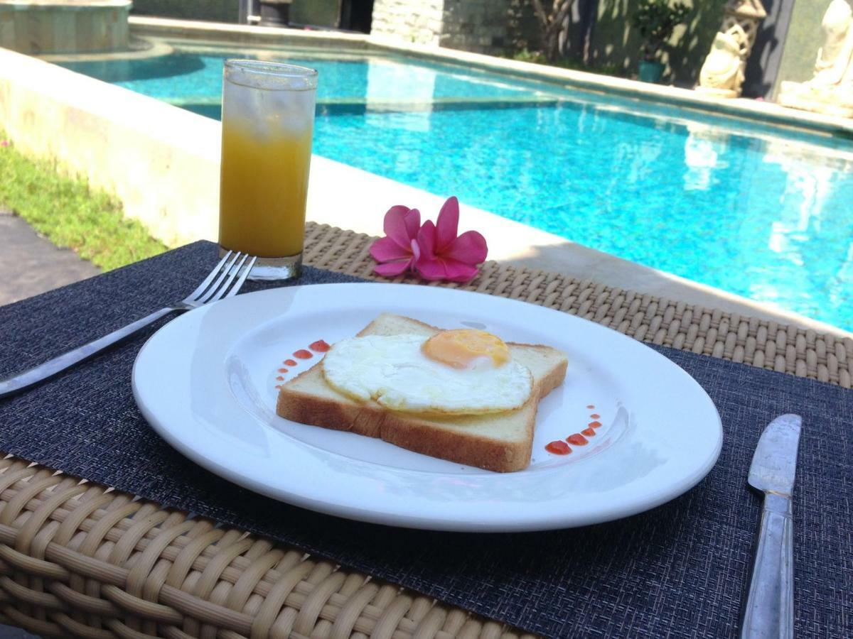 Villa Kenanga In Meninting By The Beach Mataram Eksteriør billede